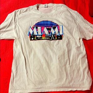 Miami Graphic Men's T-Shirt - Cream